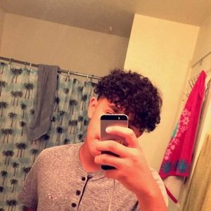 Meet your Posher, Diego